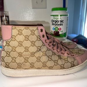 Sold!! ⋆. 𐙚 ̊Gucci woman shoes used ⋆. 𐙚 ̊